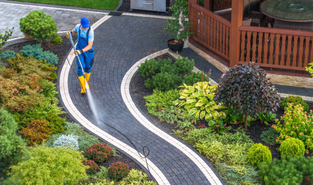 Best Concrete Pressure Washing  in Connellsville, PA
